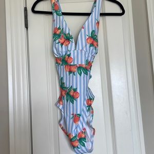 Old Navy Peaches One Piece Swimsuit, never worn.  Size M.
